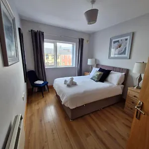Cosy Beachfront In Salthill Apartment